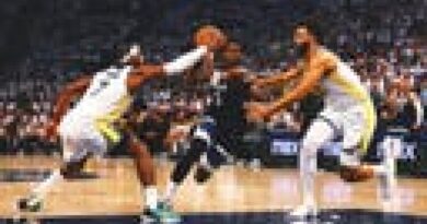 Timberwolves capitalize on Steph Curry’s absence to tie second-round series
