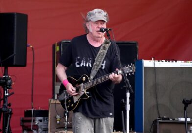 Neil Young Invites Donald Trump to Summer Tour ‘If There Is Not Martial Law by Then’