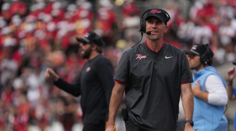 To succeed at Western Kentucky, Tyson Helton seeks gunslingers