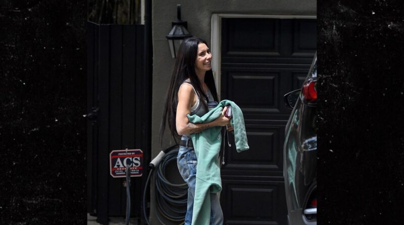 Dermot Mulroney’s Estranged Wife Spotted For First Time Since Divorce News
