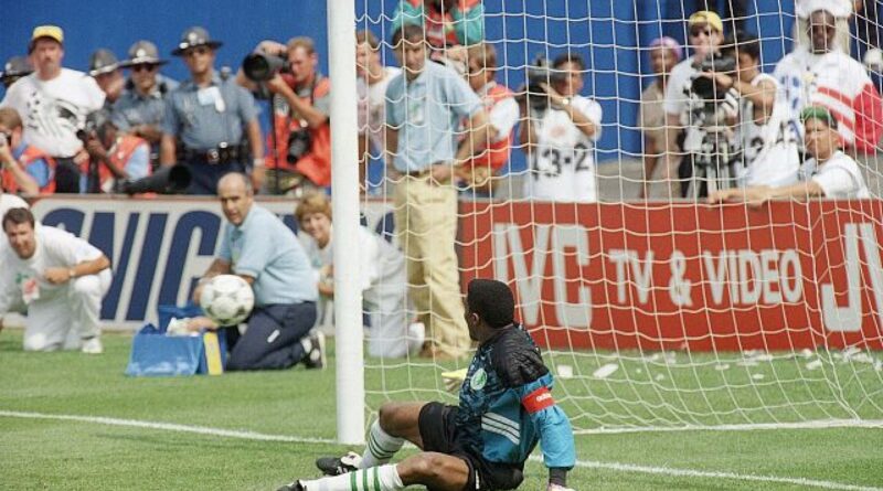 Former Nigeria goalkeeper Peter Rufai dies at 61