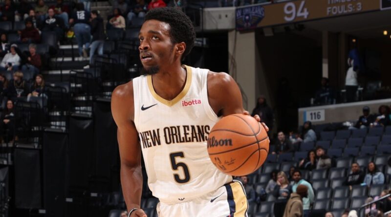 Pelicans, Jones agree to 3-year, $68M extension
