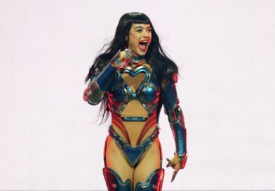 Katy Perry Nearly Falls Off Flying Butterfly Prop After Mid-Air Malfunction at SF Concert