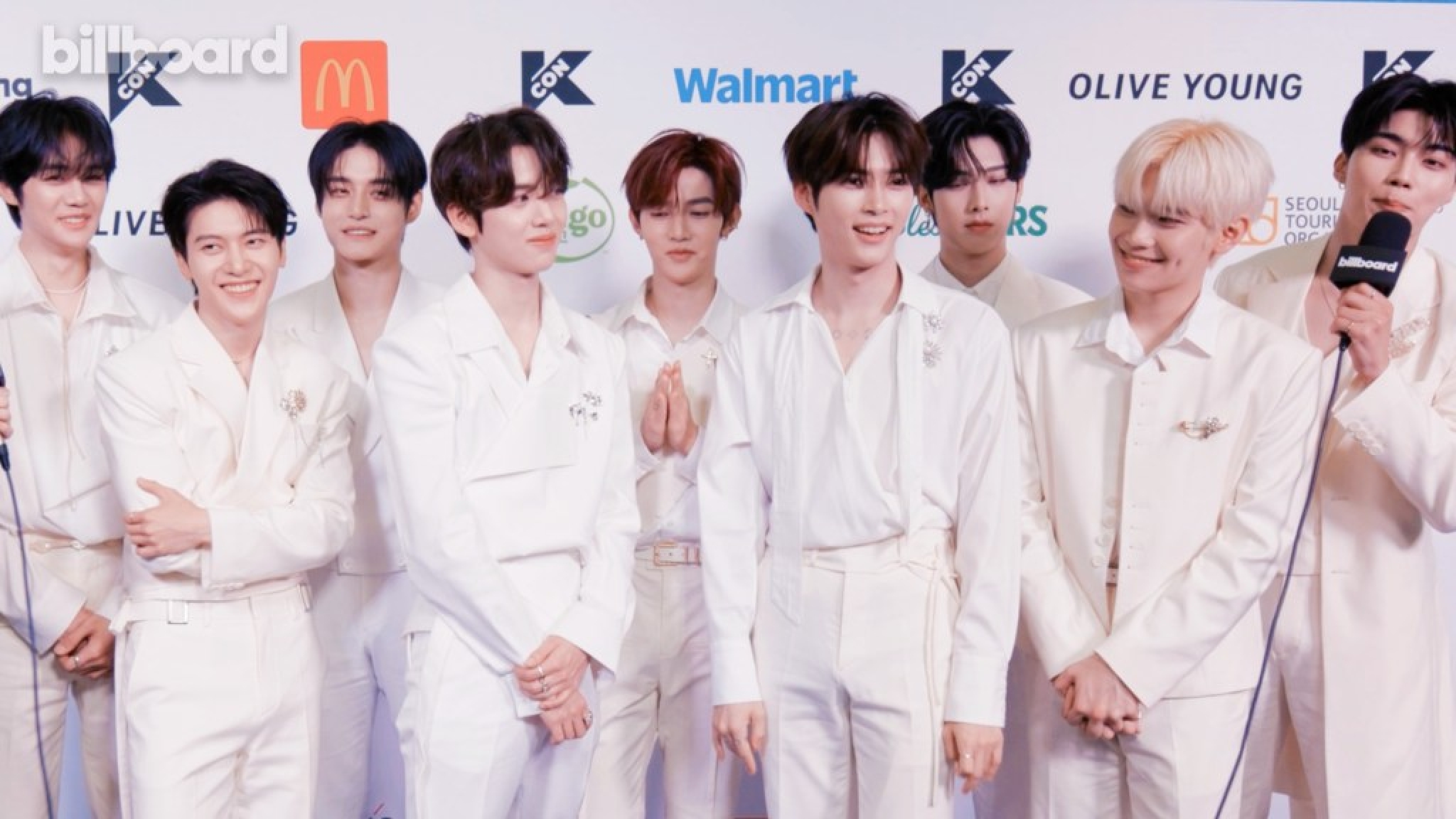 ZEROBASEONE On Announcing Their Comeback & More | KCON LAÂ 2025 ZEROBASEONE On Announcing Their Comeback & More | KCON LAÂ 2025