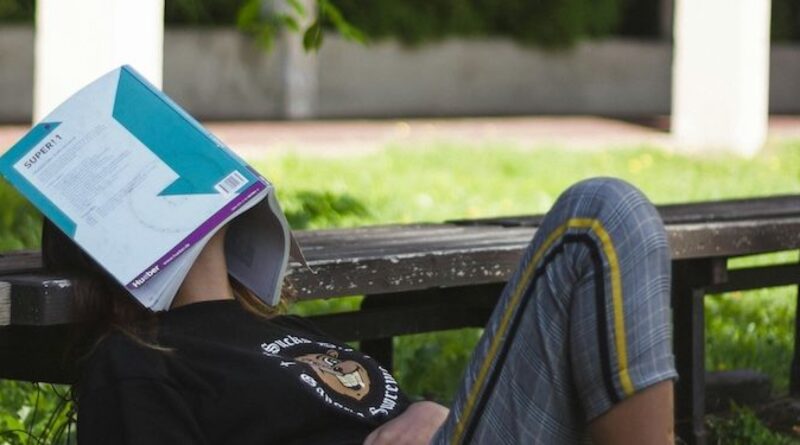 Can’t Focus on Your Book? Hank Green Has an App for That.
