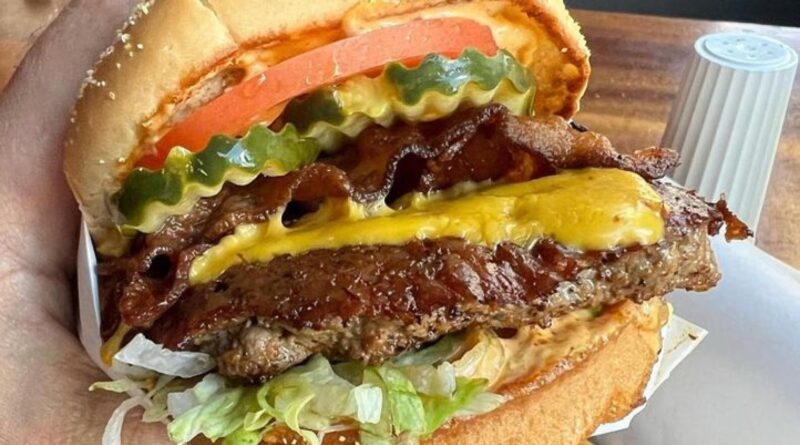 Killer Burger Continues Expansion Plans, Celebrates Opening of Newest Franchised Location in Bend, Oregon