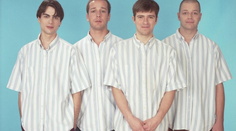 Weezer’s Brian Bell Is Excited to See Oasis