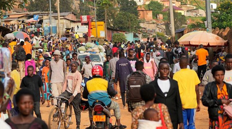 First deportees arrive in Rwanda as part of a deal with Washington