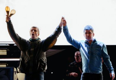 Oasis Blast Chicago Fans With Sonic Overload at First U.S. Reunion Show: ‘We Invented All This Madness’