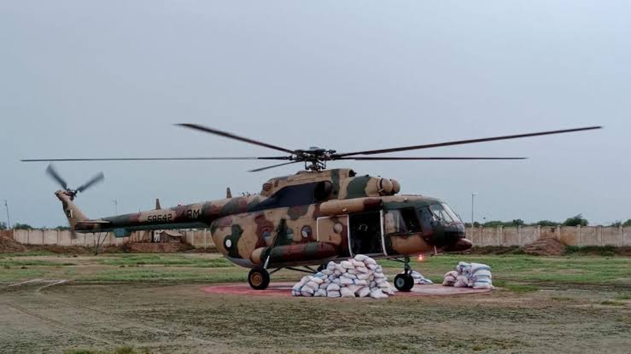 Pakistan Army MI-17 Helicopter Crashes in Chilas, Five Personnel Including Two Majors M@rtyred Pakistan Army MI-17 Helicopter Crashes in Chilas, Five Personnel Including Two Majors M@rtyred