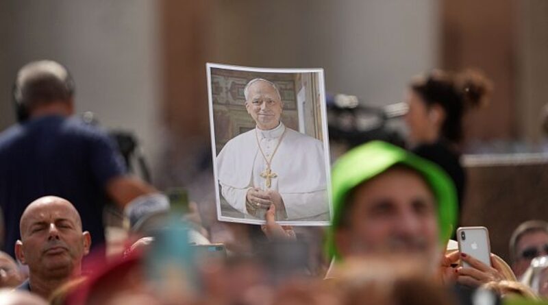 Catholic faithful gather in St Peter’s square to celebrate 70th birthday of Pope Leo XIV