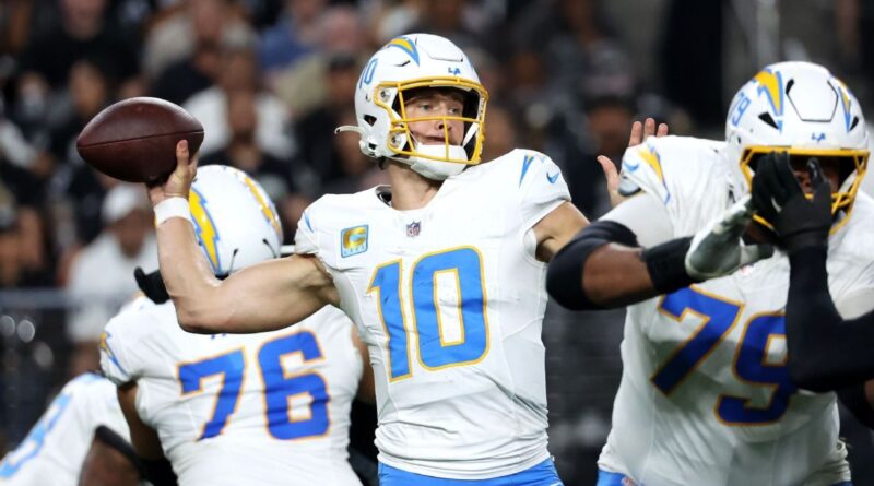 Herbert controls game in Chargers’ win over Raiders