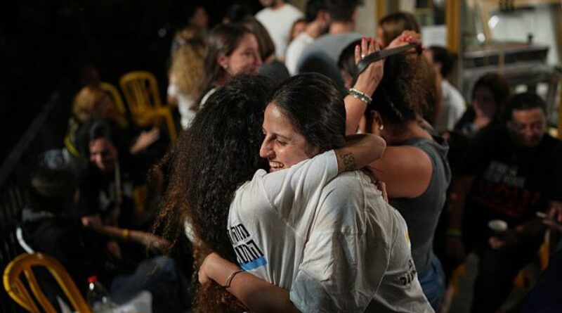 Israel and Hamas agree to first phase of peace deal