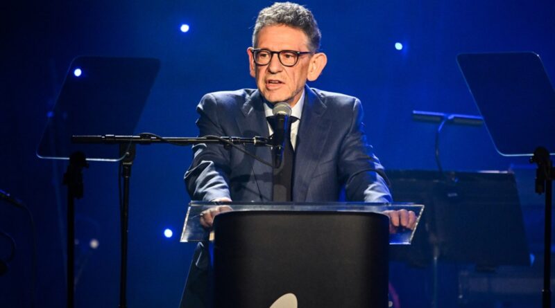 UMG CEO Lucian Grainge Outlines Company’s AI Strategy in New Memo: ‘Enormous Potential’