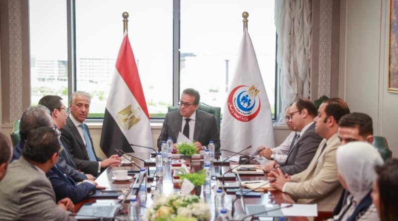 Egypt explores cooperation with Chinese firms to advance robotic surgery