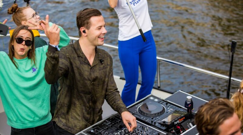 Blond:ish’s Foundation Opens Access to Its Sustainability Tour Rider Via Gigwell Partnership