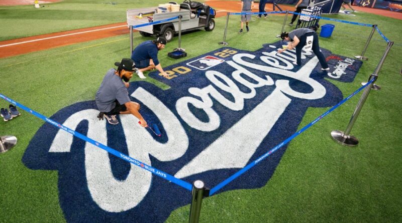 Follow live: Enrique Hernandez’s RBI single gets Dodgers on board in Game 1 of World Series