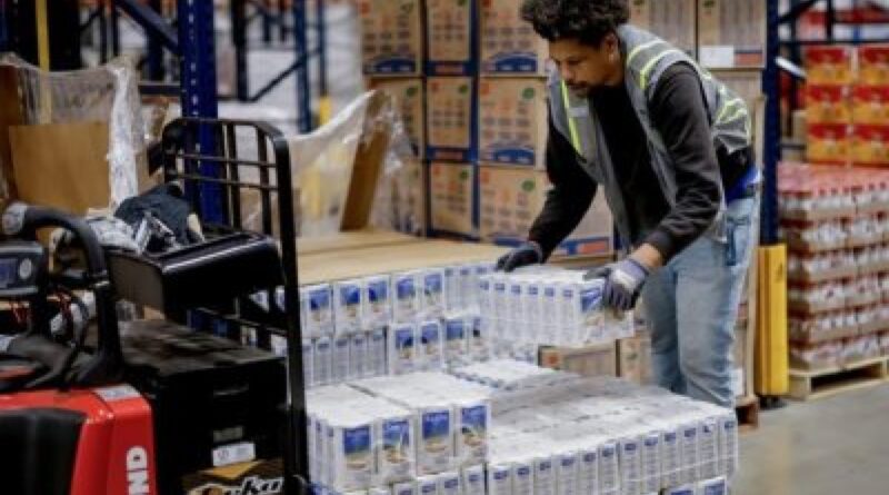 Federal judge weighs ordering emergency funding of SNAP