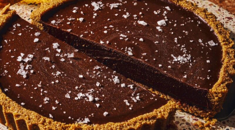 Salted caramel and chocolate tart recipe