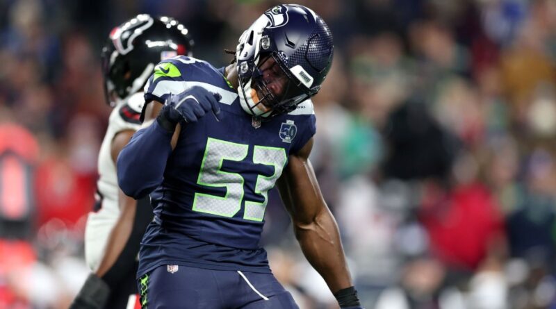Sources: Teams eye Seahawks vets in trade talks