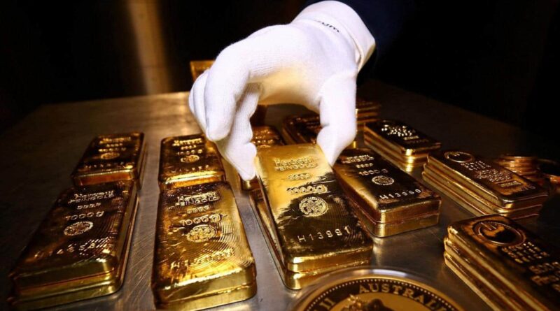 Gold Prices Drops by Rs 9,100 Per Tola in Pakistan