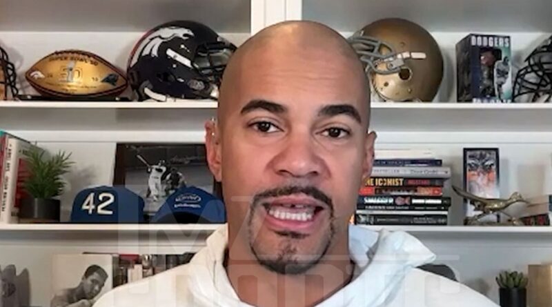 Ex-Notre Dame Star, Team Broadcaster Ryan Harris Slams CFP Committee After Snub