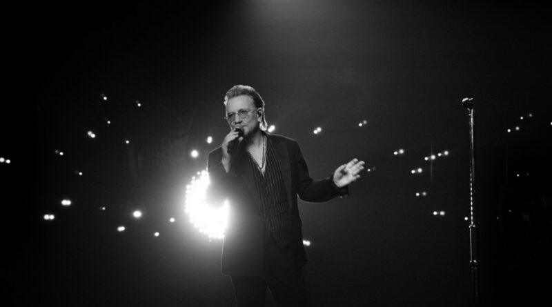 U2’s Bono Joins Imelda May For ‘Christmas (Baby Please Come Home)’ During Annual Dublin Charity Busking Gig